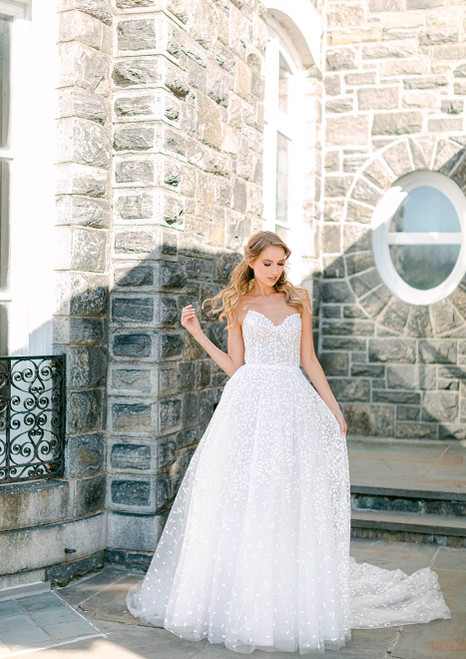 Verdin Bridal Dream