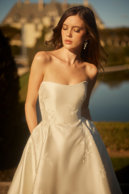 Enaura Bridal Vivienne Custom