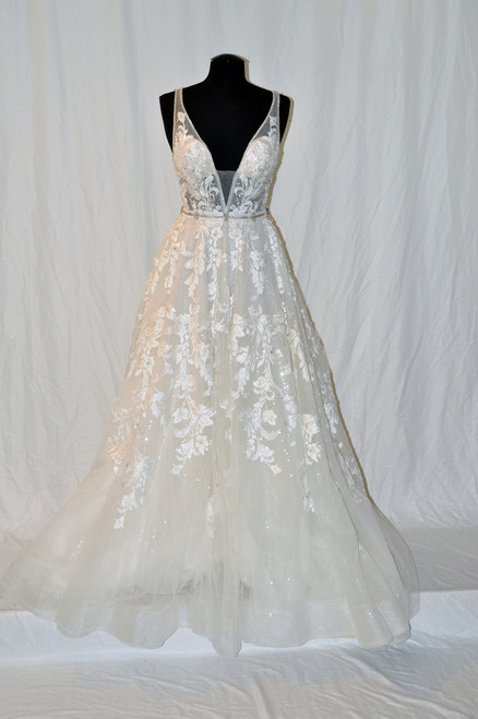 Eve of Milady Bridals 0134917