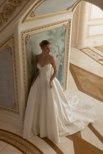 Verdin Bridal Lily Blanche