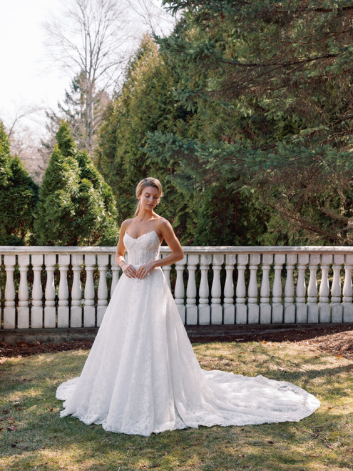 Verdin Bridal Scarlet