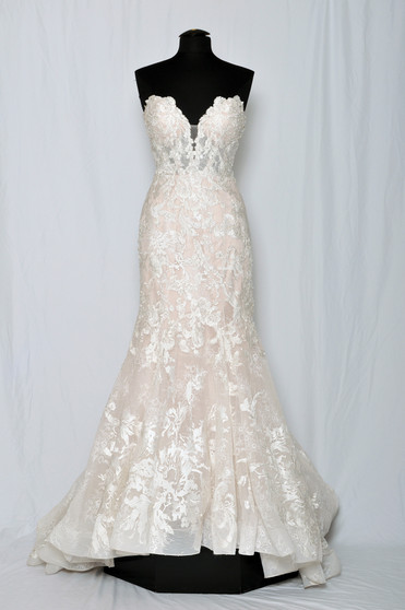 BRIDALS BY LORI EXCLUSIVE 0136547