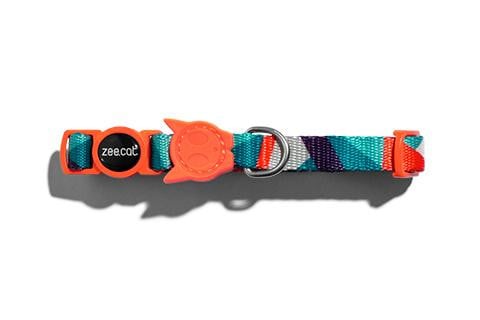 Vibrant Zee.Cat Ella Cat Collar in blue and orange with safety features for pets.