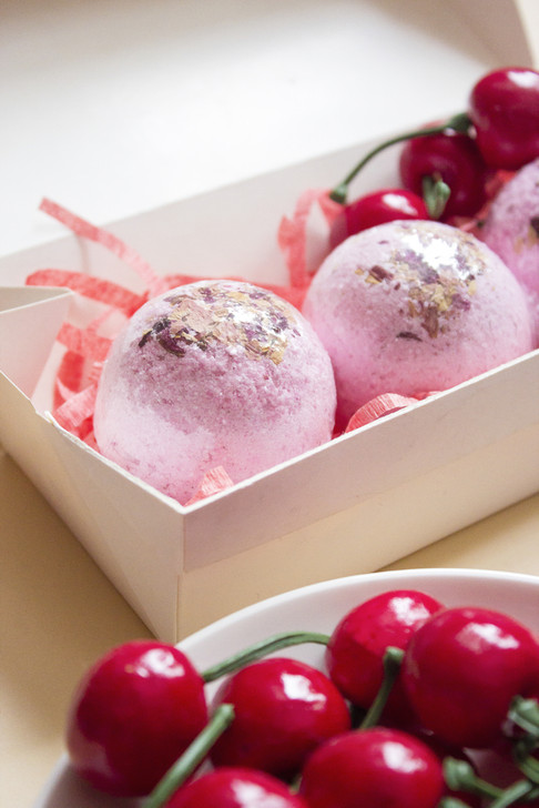 make your own bath bomb