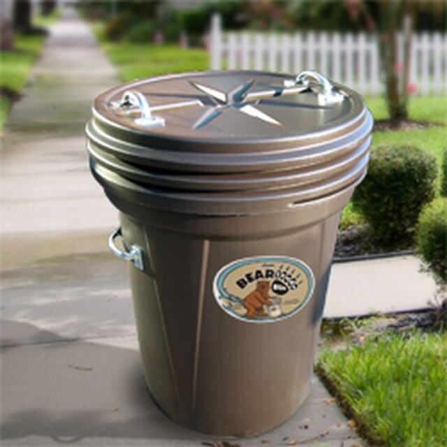 bearicuda Basic 30 Gal bear & animal resistant trash can