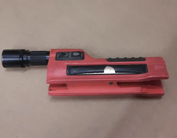 SureFire Shotgun Forend WeaponLight for Remington 870 - USED POLICE TRADE