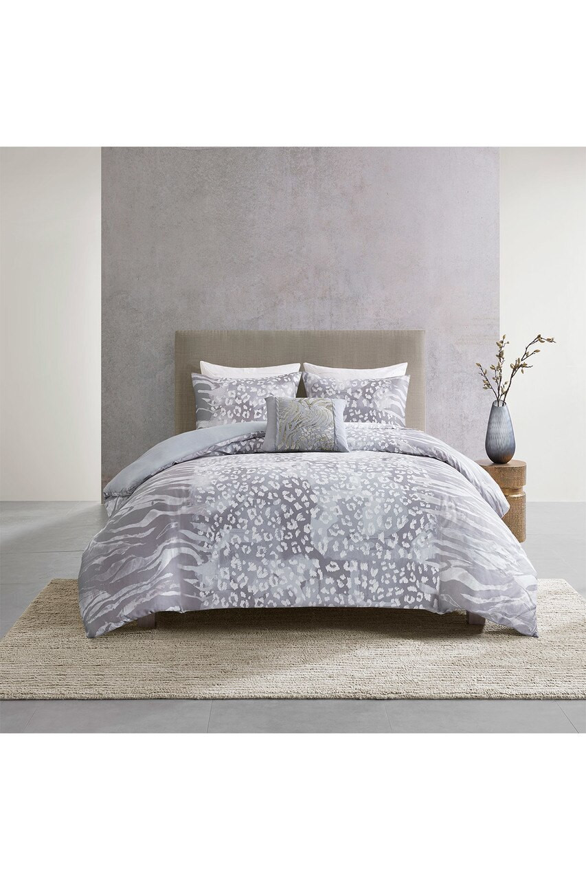 natori comforter set