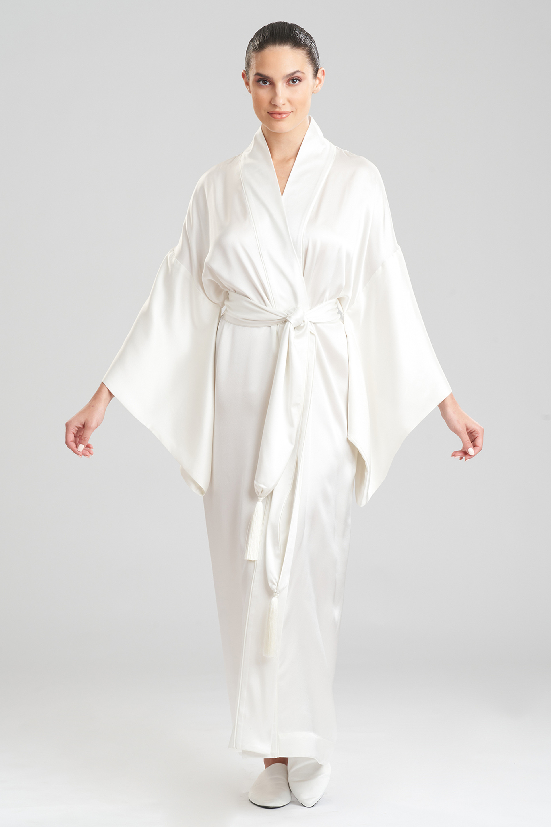Key EssentialsSilk Kimono Robe