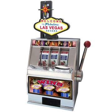 Vegasslot temasını yansıtan Las Vegas tarzı slot makinesi bankası