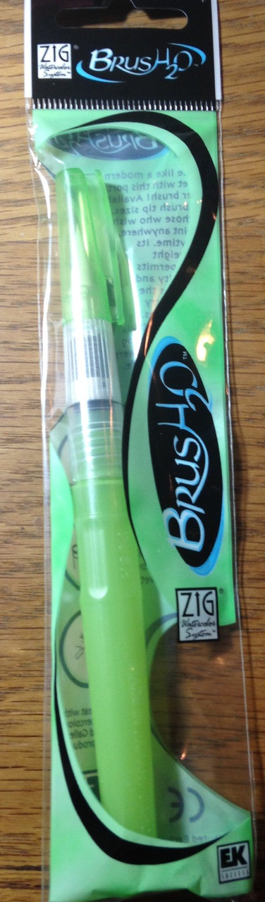 Deluxe Water Brush Perfect for Painting On the Go Medium