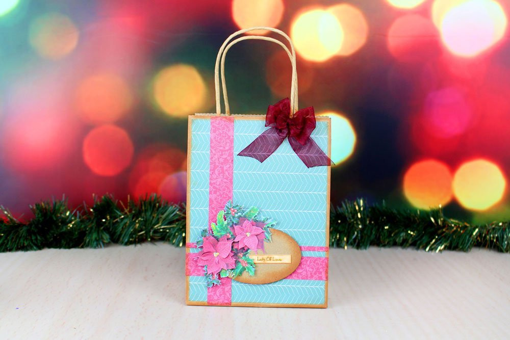 Tattered Lace Essentials - Charisma Poinsettia + CD-ROM D895