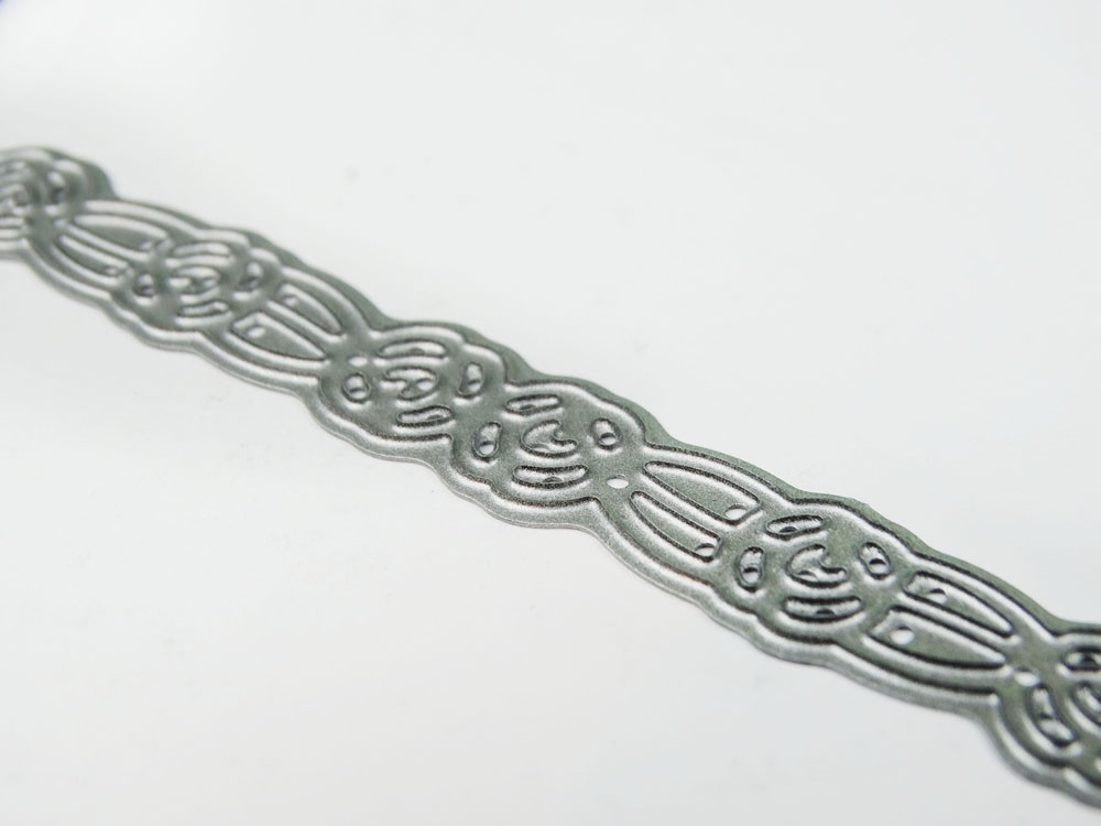 Tattered Lace RETIRED Haddon Border Cutting Die Set D367