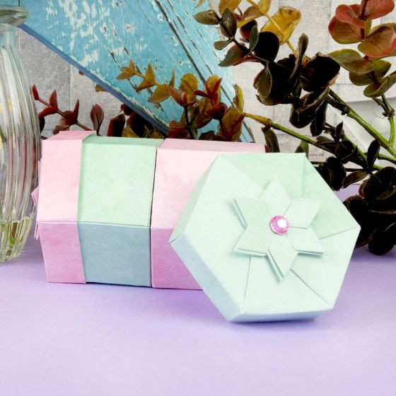 Hunkydory Crafts -Star Topped Gift Box - Moonstone Die Set MSTONE247