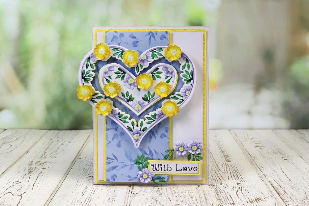 Tattered Lace ~ Floral Frame Heart (569083)