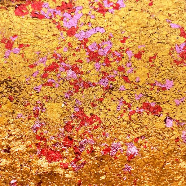 Cosmic Shimmer Aurora Flakes 50ml - Amber Glow