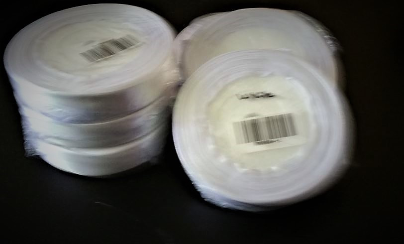 25 yd Satin Ribbon 5/8" White 25-yards RN0004-1