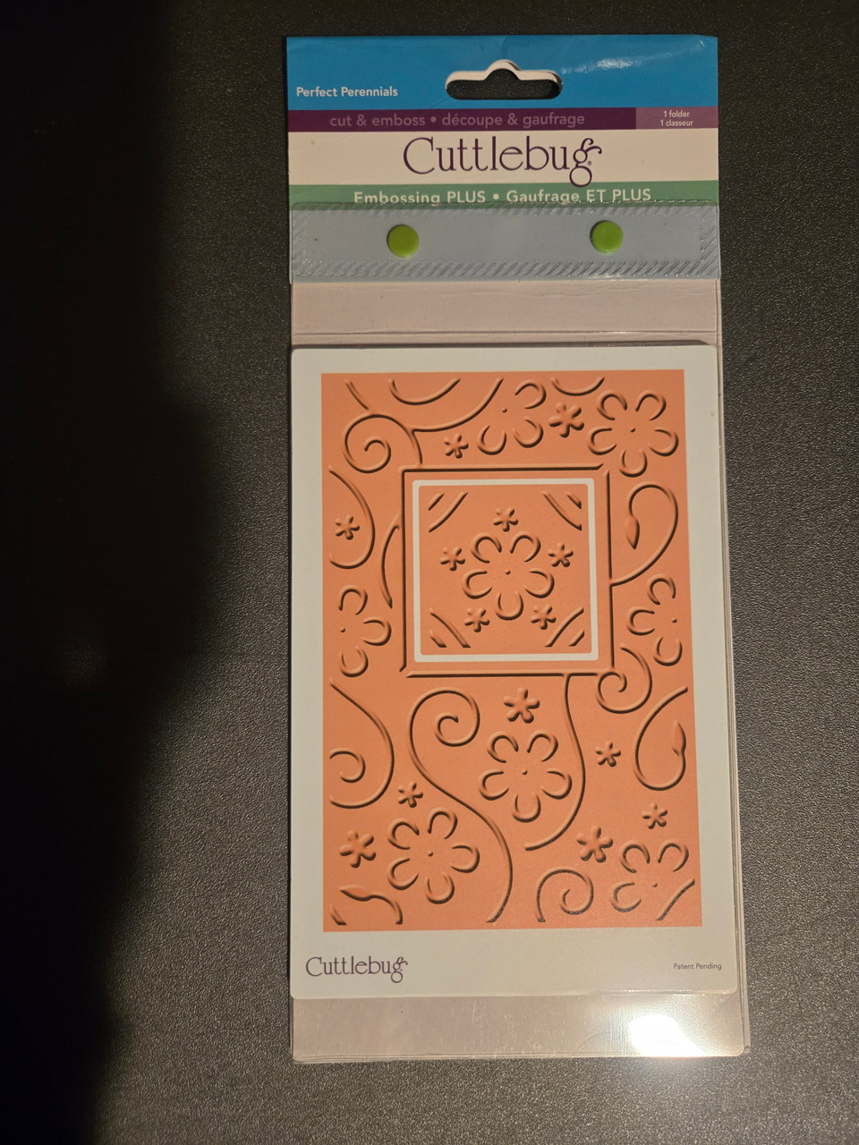 Cuttlebug A2 Embossing Plus, Perfect Perennials 2000256