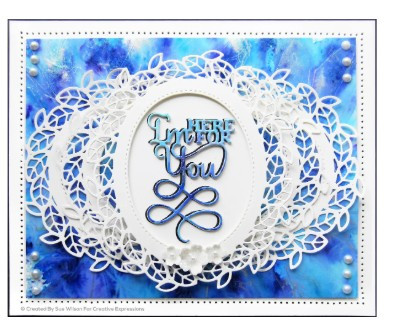Creative Expressions- Sue Wilson- Frames & Tags Collection- Leafy Oval Craft Die
