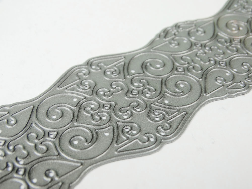 Tattered Lace - Sparkle Border - D440 Cutting Die
