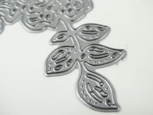 Tattered Lace - Summer Rose - D119 Cutting Dies