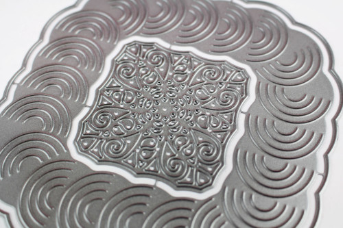 Tattered Lace RETIRED Cut & Tuck Circle Cutting Die D783