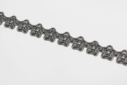 Tattered Lace RETIRED Delicate Flower Border Cutting Die Set D813