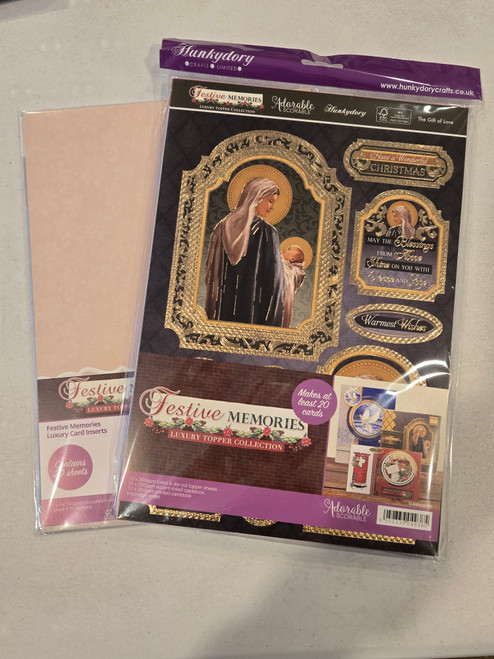 Hunkydory Crafts Festive Memories 2020 Luxury Topper Collection --CLASSICS20-101 + Matching Inserts
