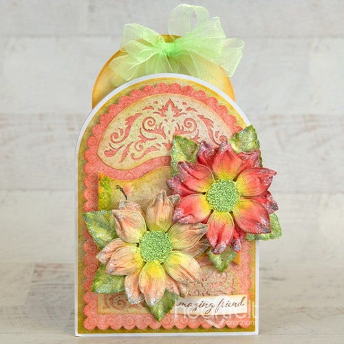Heartfelt Creations- Scalloped Flourish Gateway Die