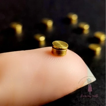 Dress My Craft - Nano Spinners Pack of 8 Width 4mm Height 2mm