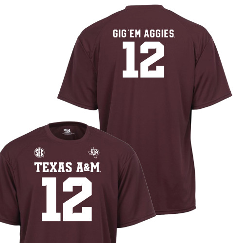 A must have for the upcoming football season, the Texas A&M Youth Football Jersey T-Shirt is a perfect active t-shirt for gameday and leisurely wear.