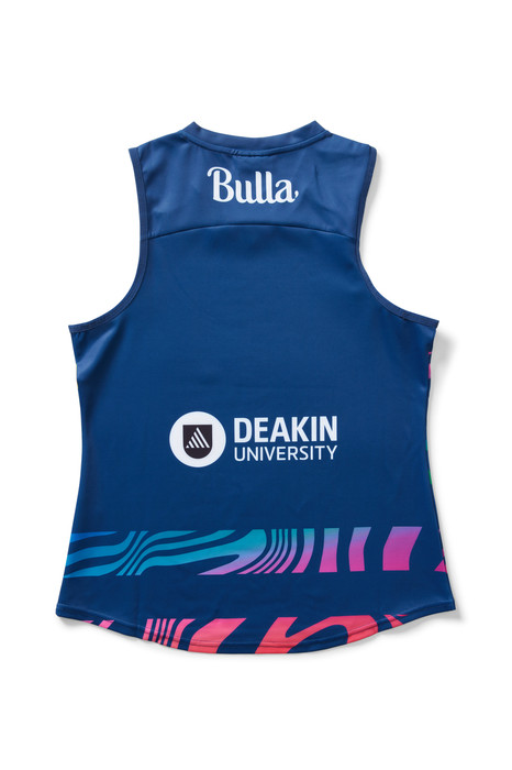 GFC 2026 AFLW Adult Pride Guernsey