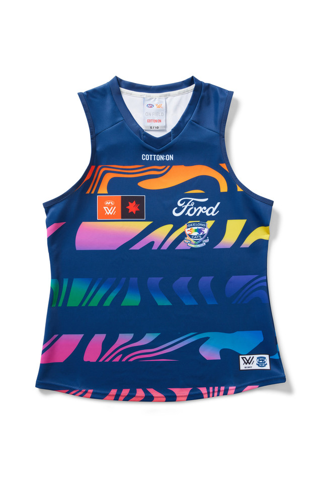 GFC 2026 AFLW Adult Pride Guernsey