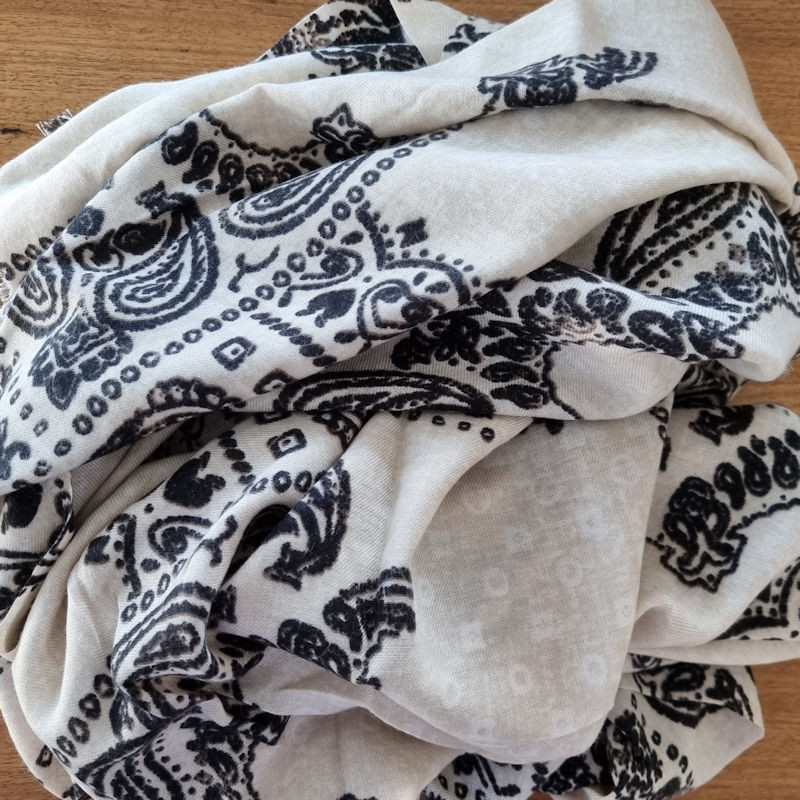 Healing Shawl - boho white