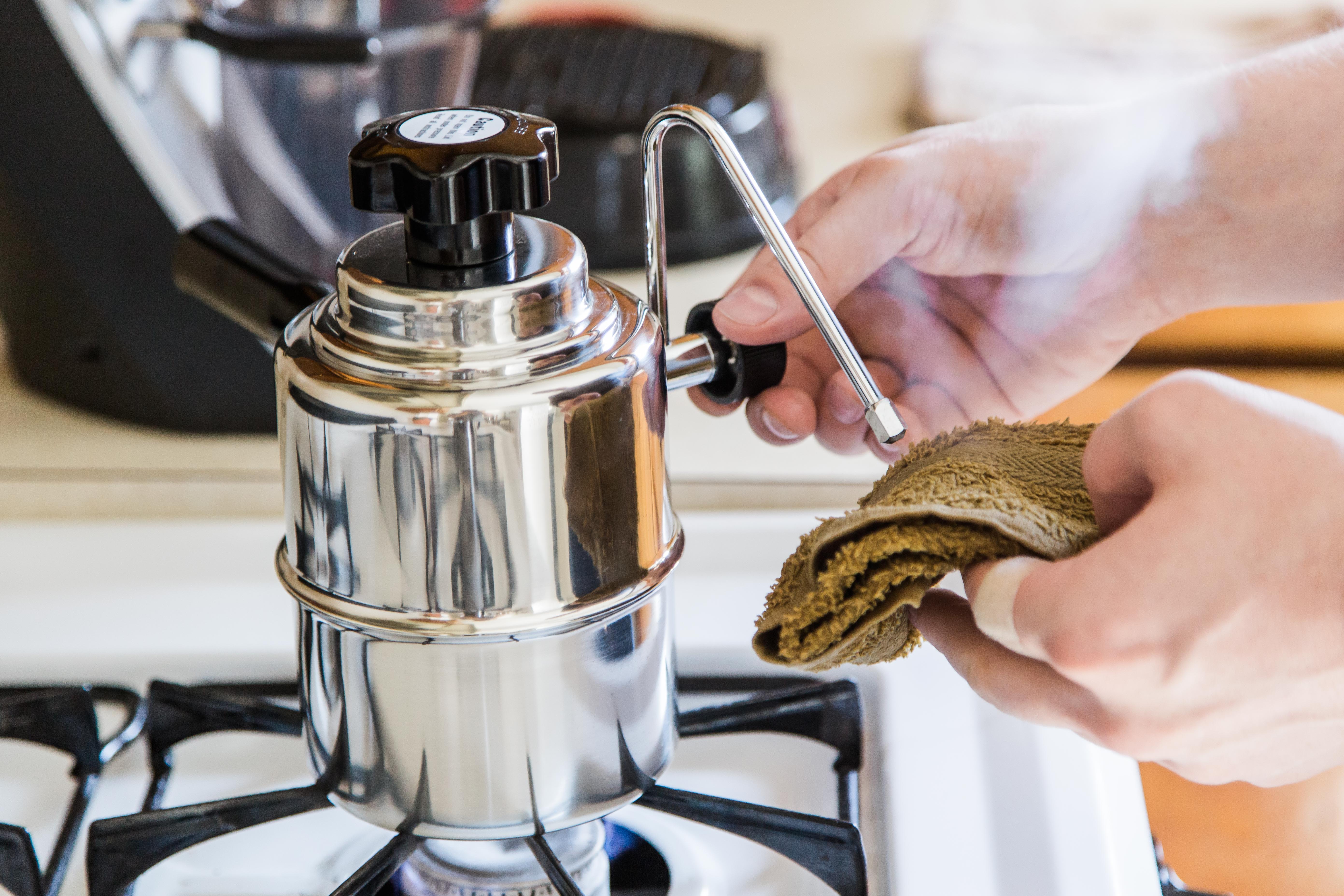 Bellman Stovetop Steamer - How to make latte art without an espresso  machine — Specialty Coffee Blog