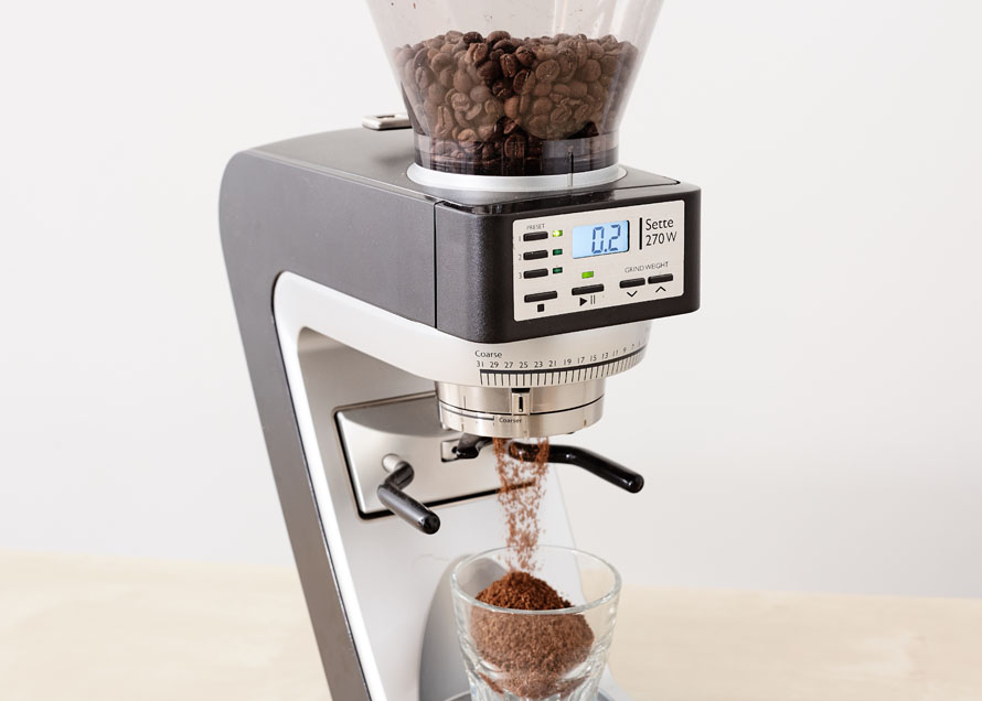 Sette grinding coffee