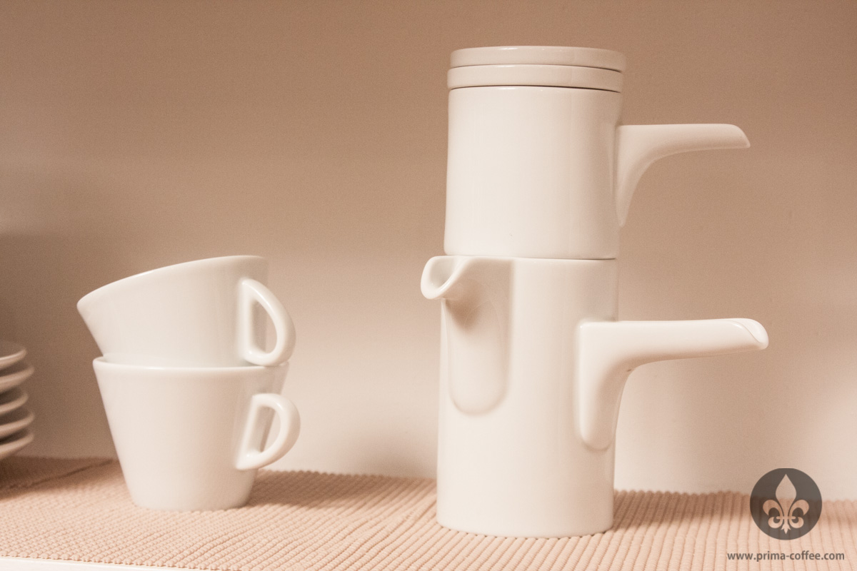 The Walkure is the latest addition to our lineup of pour over brewers. And we love it. Walkure pour over coffee-maker