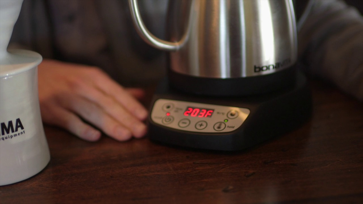 Video Overview | Bonavita Variable Temperature Electric Pouring Kettle - 1 Liter