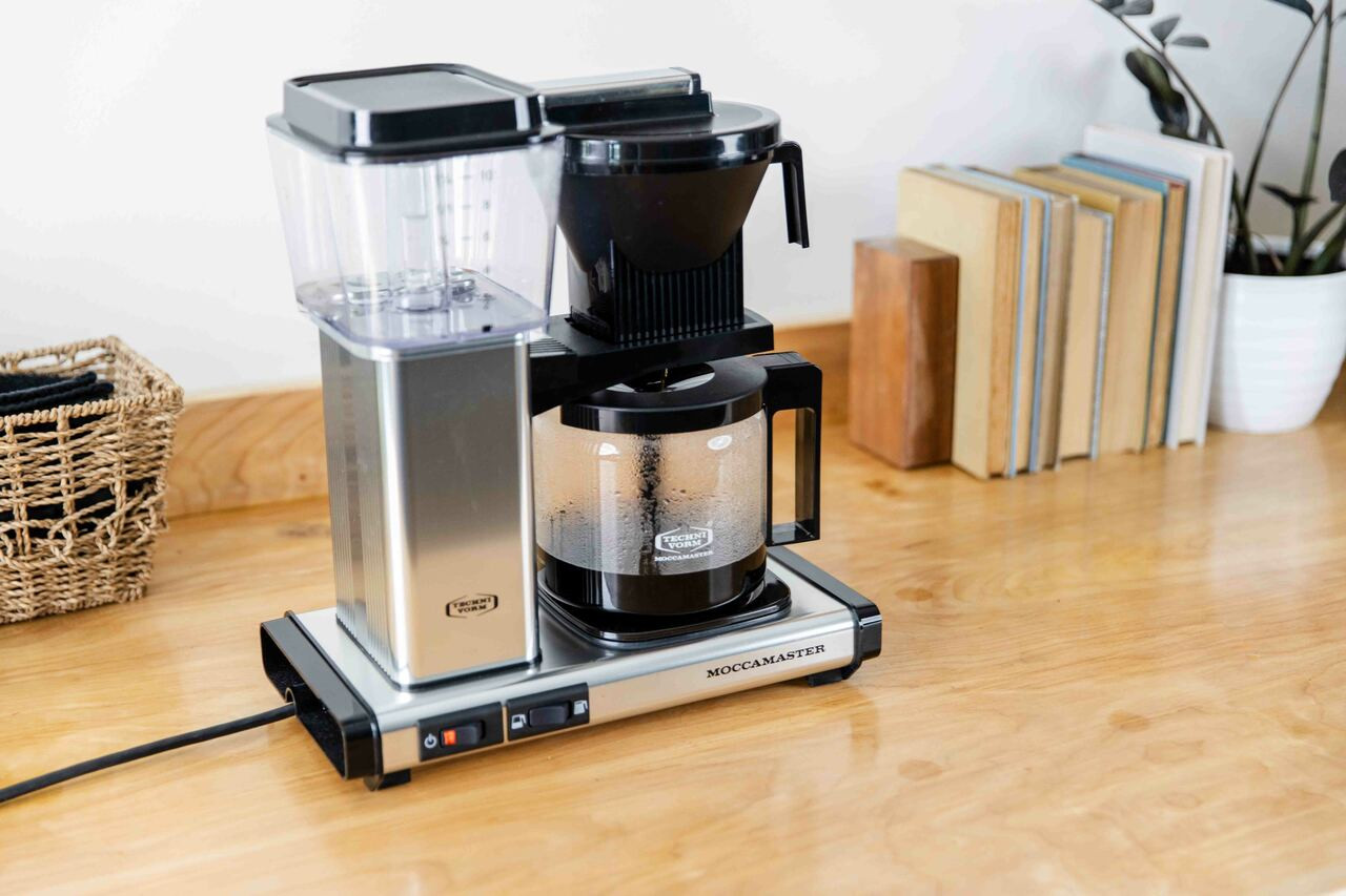 Automatic Coffee Machine: Moccamaster KBGV Select Coffee Maker