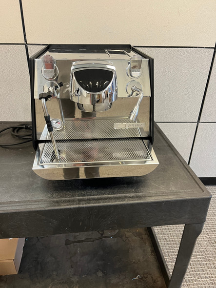 SCRATCH & DENT - GOOD | Victoria Arduino Eagle One Prima Espresso Machine (Black)