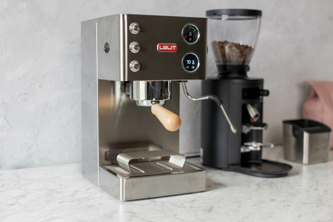 Lelit Victoria Espresso Machine with Lelit 58mm Bottomless Portafilter in Maple