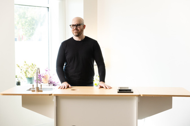 Klassy Kart White with Person