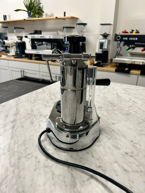 USED - EXCELLENT | La Pavoni Europiccola Lever Espresso Machine, Chrome, 8 cup capacity