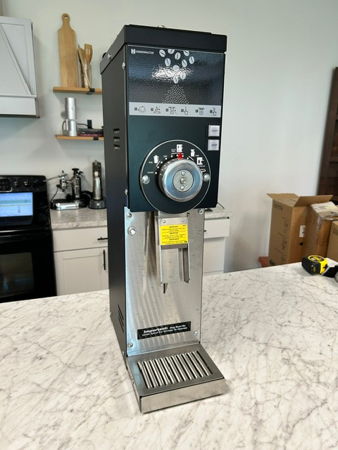 USED - EXCELLENT | Grindmaster 890-BS Commercial Coffee Grinder (Black)