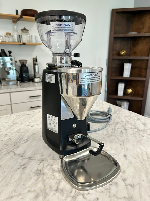 USED - EXCELLENT | Mazzer Mini Electronic Doserless Espresso Grinder - Type A