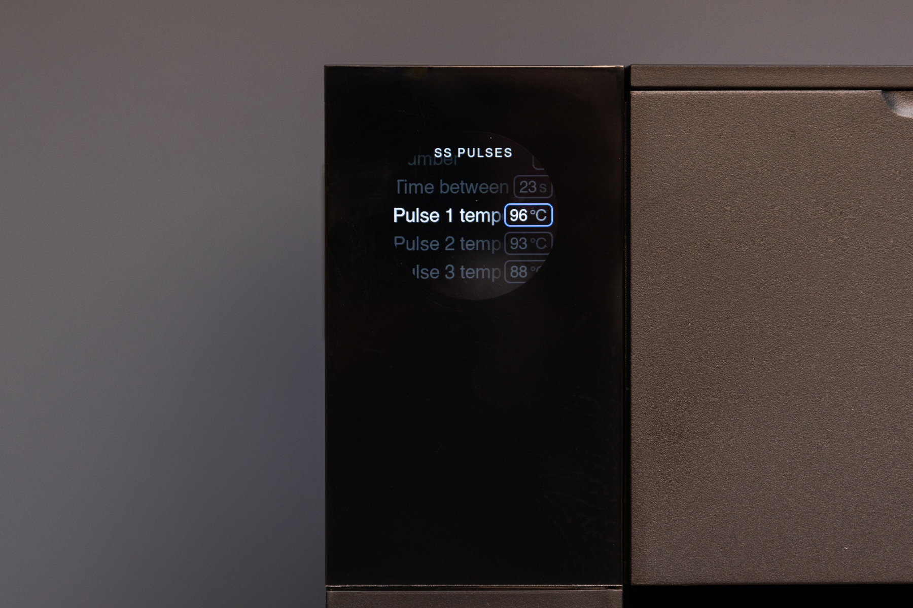 Fellow Aiden Precision Coffee Maker pluse frequency and temperature control