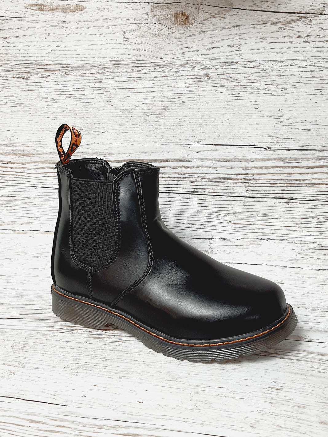 Girls leather store chelsea boot