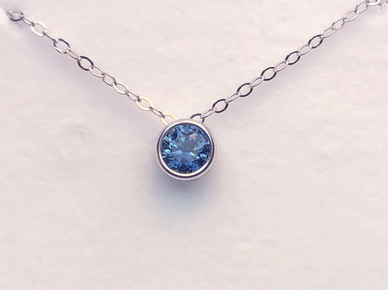 Montana Sapphire Round Bezel Pendant