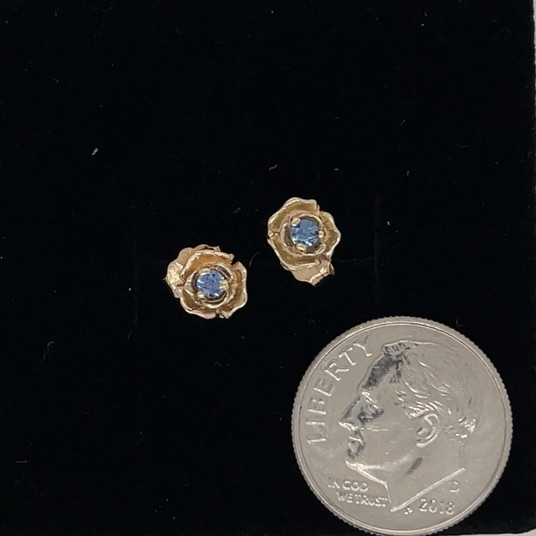 MT Yogo sapphire 2.25mm rose earrings. MT Yogo sapphire 2.25mm rose earrings.