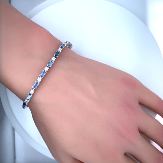 Montana Yogo Sapphire Baguette & Diamond Tennis Line Bracelet 14K White Gold 3 3/4cts Montana Yogo Sapphire Baguette & Diamond Tennis Line Bracelet 14K White Gold 3 3/4cts