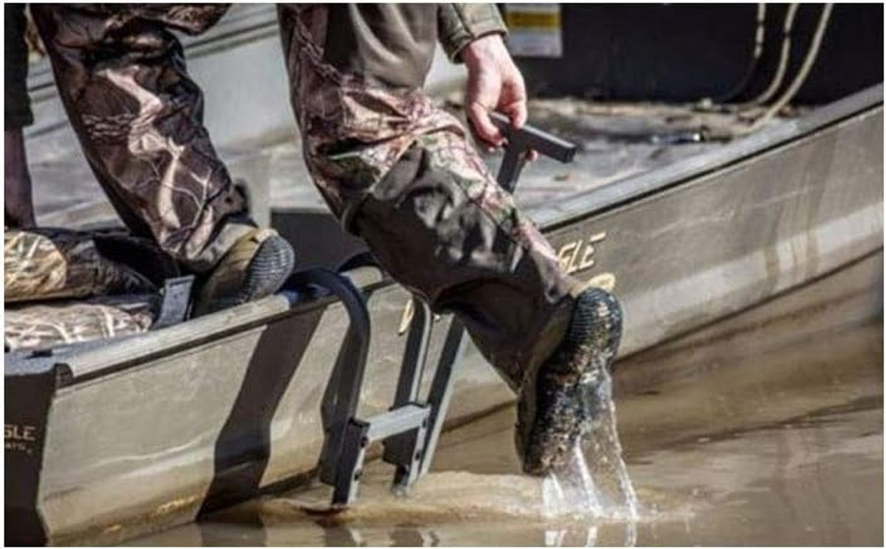 Avery Easy-In Boat Ladder Heavy Duty Steel Frame For Seasons Of Use -90310B Avery Easy-In Boat Ladder Heavy Duty Steel Frame For Seasons Of Use -90310B